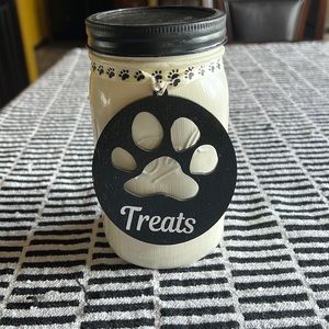 Treat holder